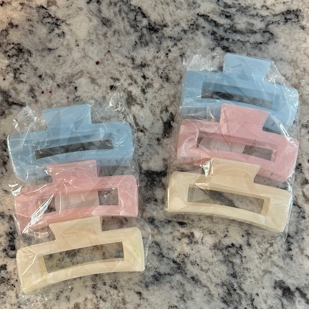 Set of 6 Hair Claw Clips in Pastel Colors